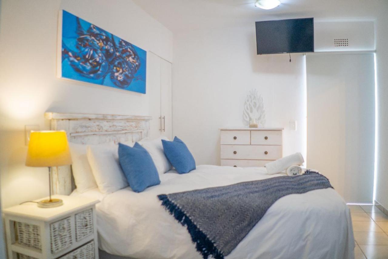 7Th Wonder Beach Guest House Kapstaden Rum bild
